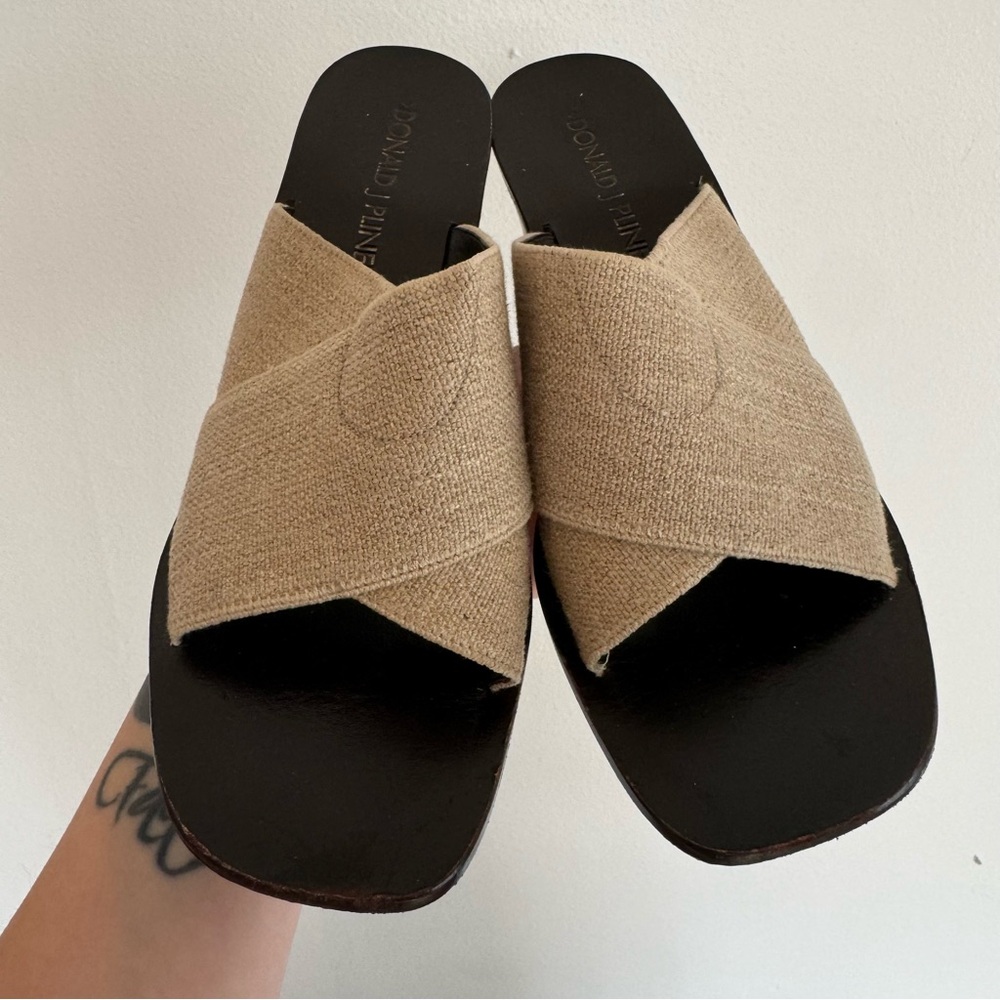 Donald J Pliner Tan Woven Wood Heeled Sandals - Picture 2 of 7